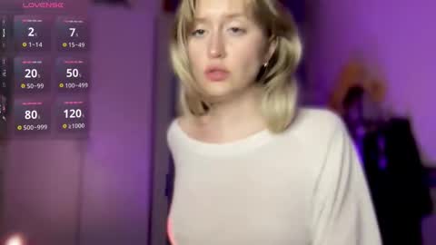 Snapshot of 2kepler22b chatting on 11.25.25 . online show from 11.25.25