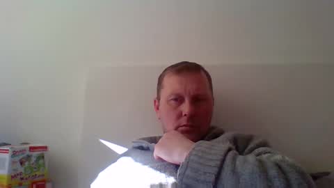 Snapshot of 2ndlipeater chatting on 02.09.26 Girts online show from 02.09.26