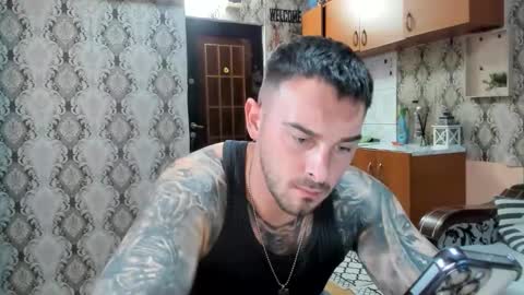 2sexymuscles online show from 11.18.25