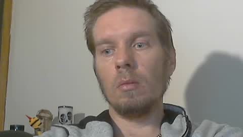 2small4you83 online show from 01.12.25