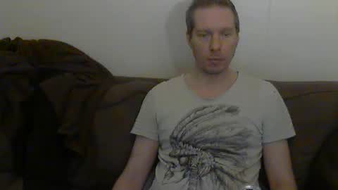 2small4you83 online show from 01.12.26