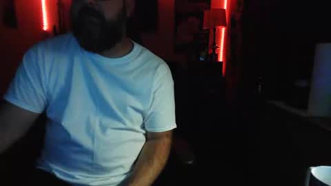 Snapshot of 3ndlessmike chatting on 10.31.25 3ndlessmike online show from 10.31.25