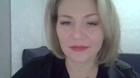 Snapshot of 3susie chatting on 10.15.25 3susie online show from 10.15.25