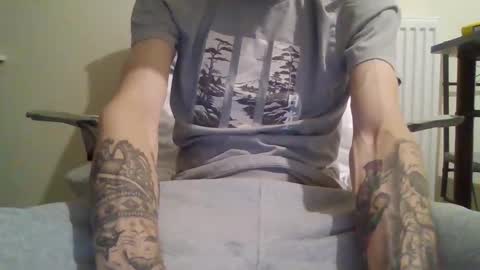 420feetloverr420 online show from 10.24.25