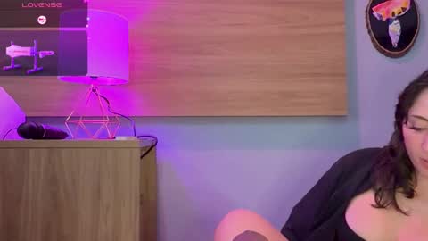 Snapshot of 420vegasconnect chatting on 10.02.25 YourNeighbors online show from 10.02.25