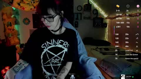 Snapshot of 4kfucktoy chatting on 03.11.25 Mo online show from 03.11.25