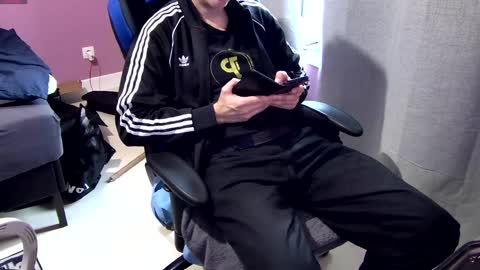 Larese Carlo online show from 02.08.25