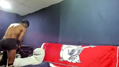 Snapshot of 5hbk chatting on 12.10.24 Tettaz GetitJusy4ya online show from 12.10.24