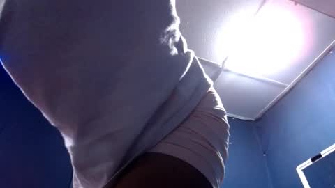 Snapshot of 5hbk chatting on 10.31.25 Tettaz GetitJusy4ya online show from 10.31.25