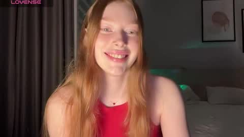 Snapshot of 5th_e1ement chatting on 12.13.24 5th_e1ement online show from 12.13.24