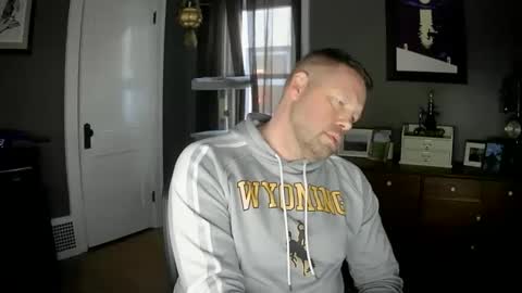 Snapshot of 612guy chatting on 02.12.26 612guy online show from 02.12.26