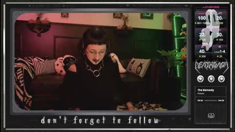 Snapshot of 666deathgasm chatting on 10.12.25 Juune online show from 10.12.25