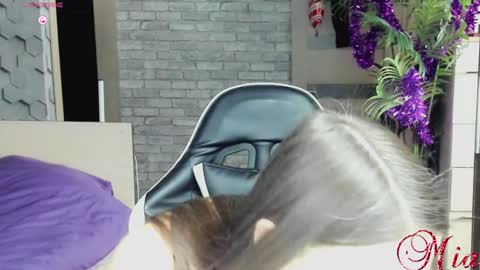 Mia my pvt is open and lovense is active online show from 12.04.24