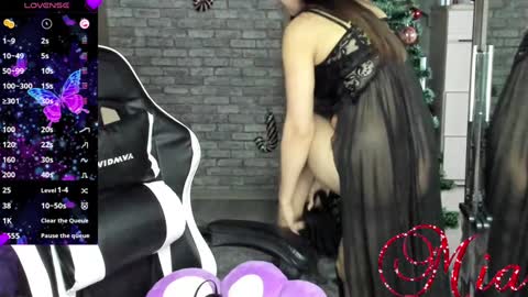 Mia my pvt is open and lovense is active online show from 01.09.25