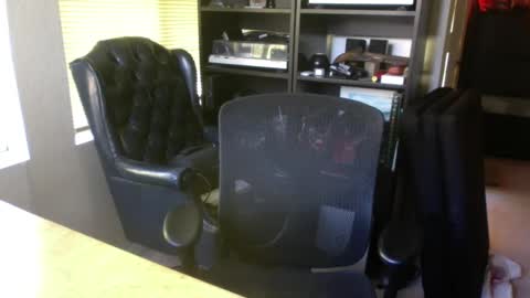 daddy vegas  for single women and couples here online show from 11.23.25