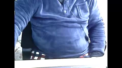 Snapshot of 69desamor chatting on 12.17.24 69desamor online show from 12.17.24