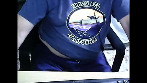 Snapshot of 69desamor chatting on 10.28.25 69desamor online show from 10.28.25