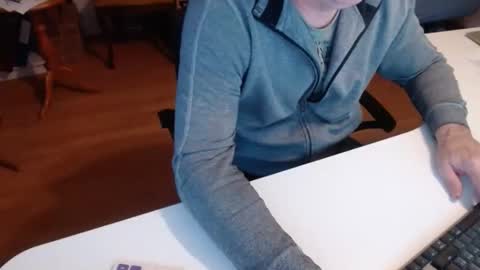 Snapshot of 69pifpaf chatting on 12.02.24 69pifpaf online show from 12.02.24