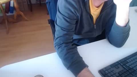 Snapshot of 69pifpaf chatting on 12.30.24 69pifpaf online show from 12.30.24