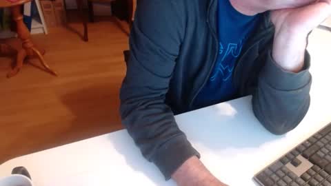 Snapshot of 69pifpaf chatting on 01.06.25 69pifpaf online show from 01.06.25