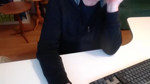 Snapshot of 69pifpaf chatting on 02.02.25 69pifpaf online show from 02.02.25