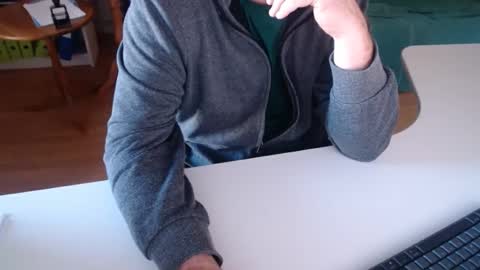 Snapshot of 69pifpaf chatting on 03.01.25 69pifpaf online show from 03.01.25