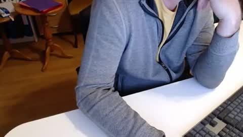 Snapshot of 69pifpaf chatting on 09.22.25 69pifpaf online show from 09.22.25