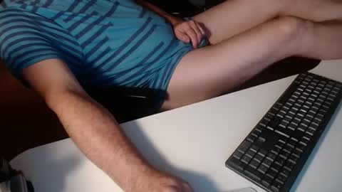 Snapshot of 69pifpaf chatting on 11.28.25 69pifpaf online show from 11.28.25