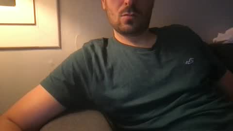 Snapshot of 6tu chatting on 10.18.25 6tu online show from 10.18.25