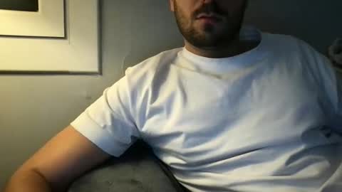 Snapshot of 6tu chatting on 11.01.25 6tu online show from 11.01.25