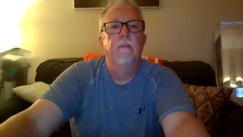 72funguy71 online show from 06.10.26
