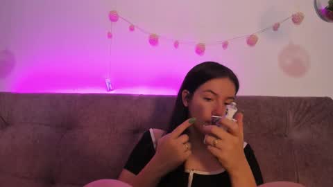 milu online show from 10.07.25
