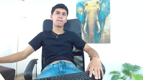 Alan online show from 10.31.25