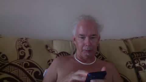 Snapshot of 808dred chatting on 09.25.25 808dred online show from 09.25.25