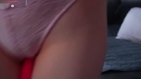 Monicano face online show from 10.18.25