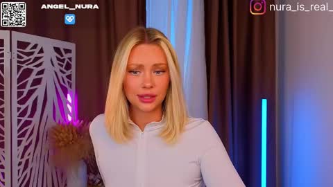 Snapshot of 88_nura chatting on 02.28.25 Nura online show from 02.28.25