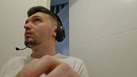 8inchdude93 online show from 09.13.25