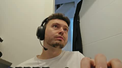 8inchdude93 online show from 09.23.25