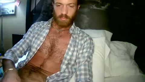 Snapshot of 90210screamer chatting on 12.02.24 90210screamer online show from 12.02.24