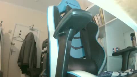 Snapshot of 90zero chatting on 12.24.24 Arturo online show from 12.24.24