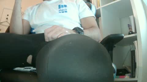 Snapshot of 90zero chatting on 01.11.25 Arturo online show from 01.11.25