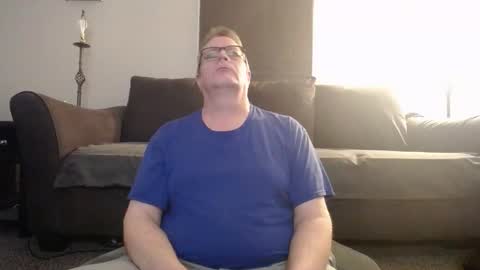 Snapshot of 989guy chatting on 04.29.26 989guy online show from 04.29.26
