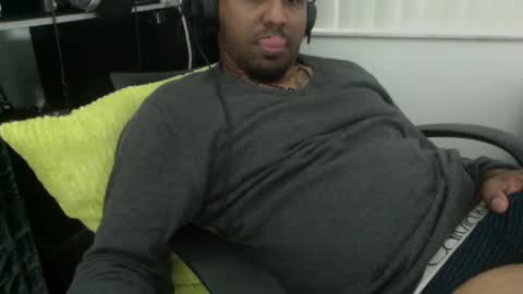 Snapshot of 9inchhammer chatting on 12.30.24 9inchhammer online show from 12.30.24