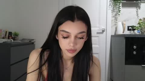 KARINA online show from 04.30.26