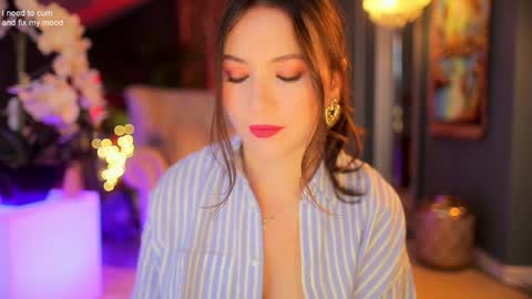 Sophia  online show from 11.03.25