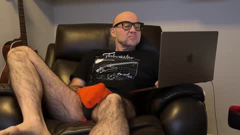 Snapshot of ____zeus____ chatting on 01.03.25 God Zeus online show from 01.03.25