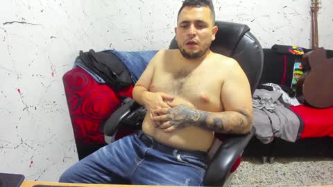 Snapshot of _ace_ventura chatting on 01.17.25 ---- online show from 01.17.25