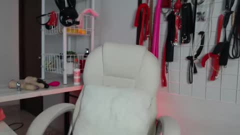 Adahara online show from 12.02.25