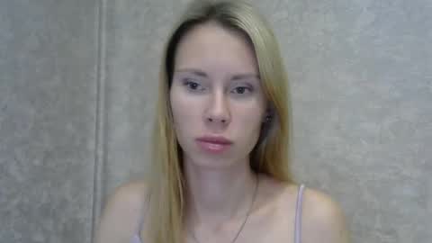 _alex1819 online show from 10.31.25