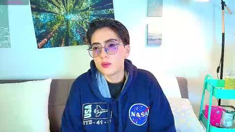 Snapshot of _alex_carter chatting on 10.14.25 alex carter online show from 10.14.25